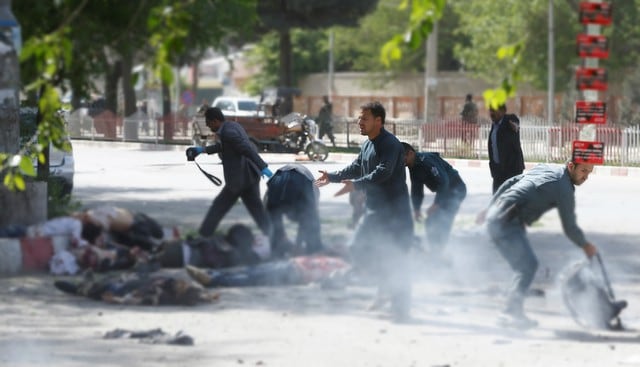 ISIS se atribuyó el primer ataque en Kabul. Fotos: Agencias