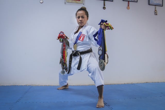 Campeona de karate en los Juegos Suramericanos de Cochabamba vive en Carabayllo.