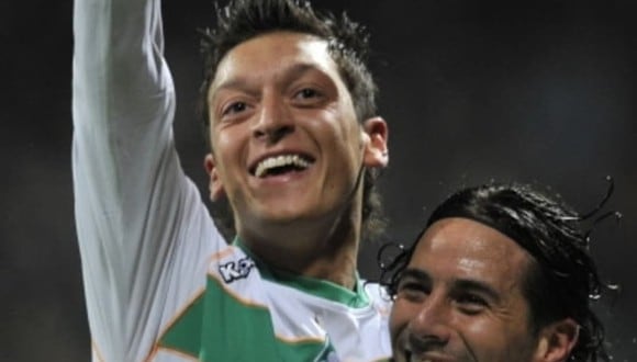 Özil y Pizarro compartieron una gran etapa en el Werder Bremen
