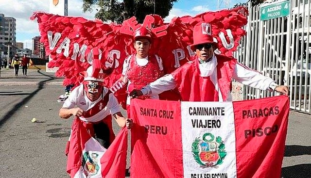 'Niño Cóndor' alentando a la selección peruana. (Foto: Facebook/Breña)