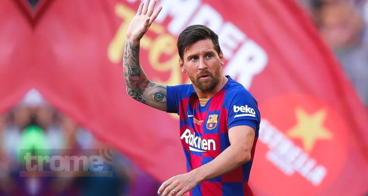 Lionel Messi tiene una clausula en el contrato con Barcelona que puede activarlo al final de cada temporada.