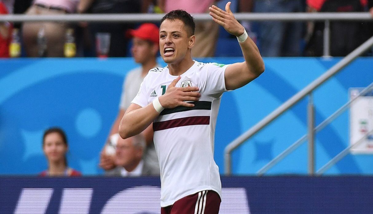 'Chicharito' Hernández celebrando su segundo gol ante Corea del Sur. (Fotos: Agencias)