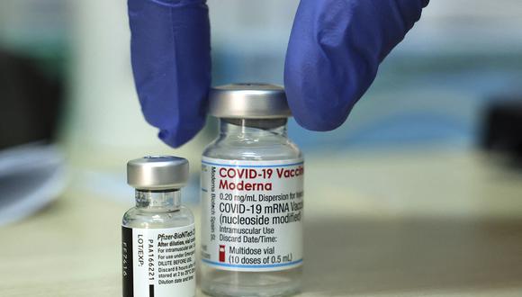 Al igual que Moderna, la EMA también estudia los datos de Pfizer tras pedir una solicitud de aprobación de su vacuna para niños de 5 a 11 años. (Foto: HAZEM BADER / AFP)