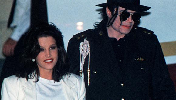 Lisa Marie Presley y Michael Jackson durante su matrimonio (Foto: AFP)