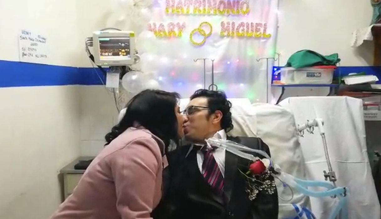 Ingeniero con distrofia muscular se casa con su novia en la unidad de Cuidados Intensivos de hospital
