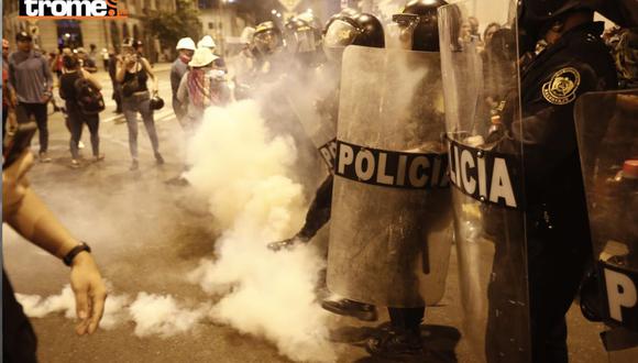 Nuevamente la violencia se desbordó durante protestas en el Centro de Lima. (Renzo salazar @photo.gec)