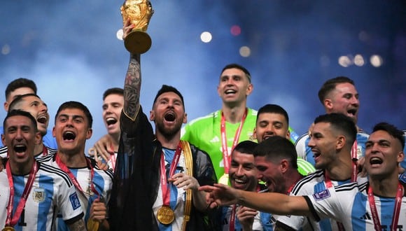 La selección no solo lleva medallas y la Copa del Mundo, sino también millones de dólares (Foto:AFP)