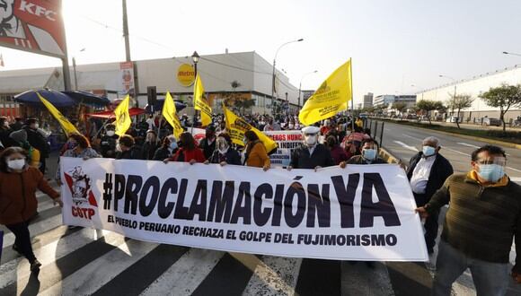A raíz de las manifestaciones, el Metropolitano y el Corredor Morado tuvieron que cambiar su recorrido. Foto: Eduardo Cavero/@photo.gec