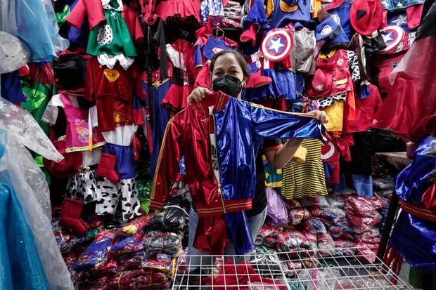 Vuelan disfraces para celebrar Halloween en casa en Mesa Redonda y Mercado  Central pandemia | ACTUALIDAD 