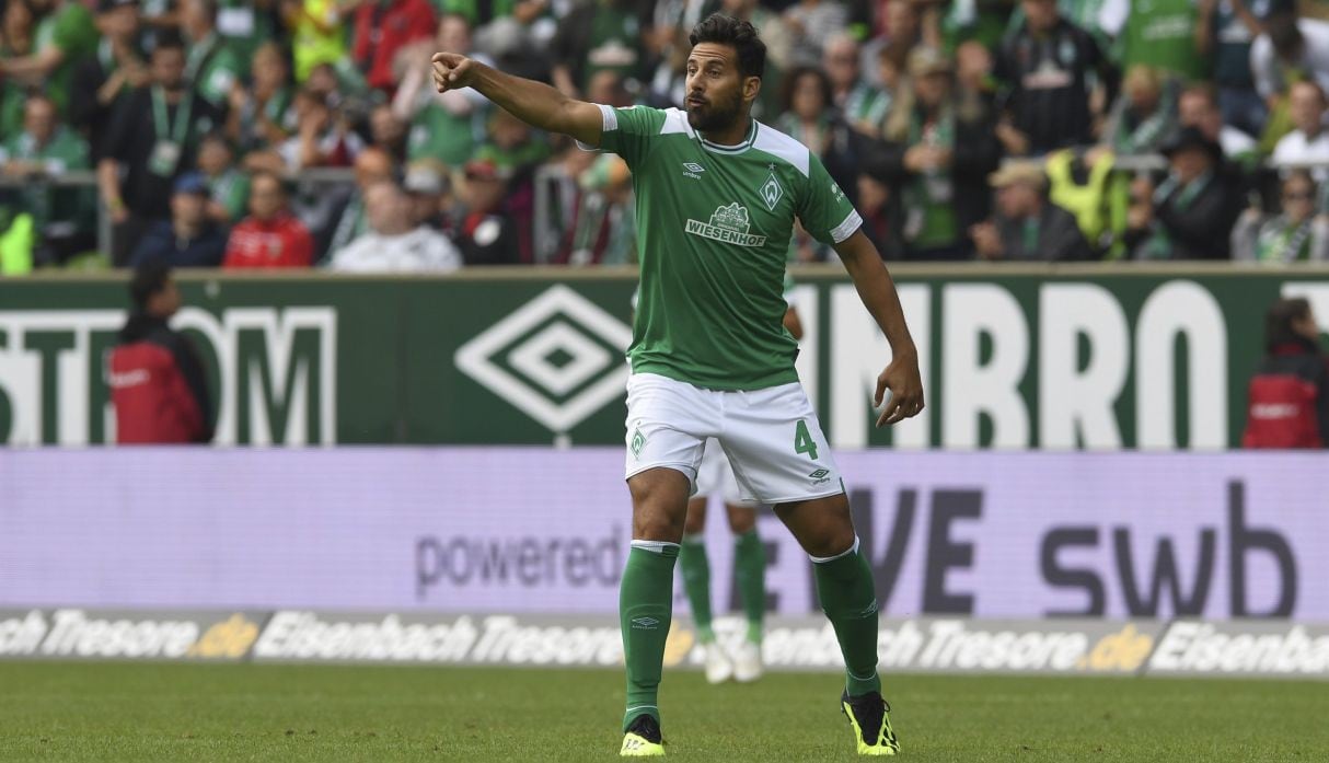 Werder Bremen vs Stuttgart EN VIVO EN DIRECTO Con Claudio Pizarro Fox Sports 2 TV ONLINE por Bundesliga