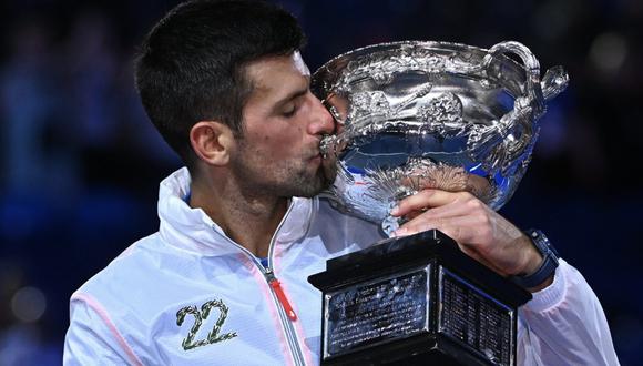 Djokovic se impuso ante Tsitsipás para conseguir su décimo Australian Open.