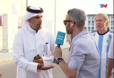 Jeque árabe interrumpe transmisión en vivo y pide documentos a periodista