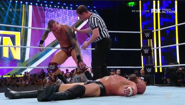 Randy Orton volvió a derrotar a Triple H (Fox Action)