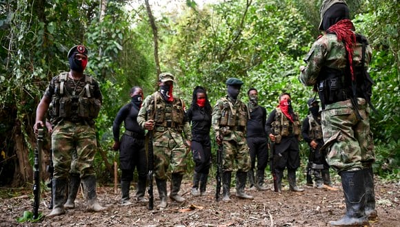 Imagen referencial de miembros de la Guerrilla ELN de Colombia (Foto: Raul ARBOLEDA / AFP)