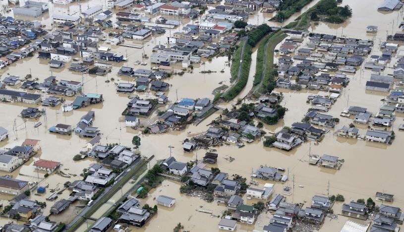 Las masivas inundaciones que dejan más de 120 muertos en Japón. (Foto: AP)