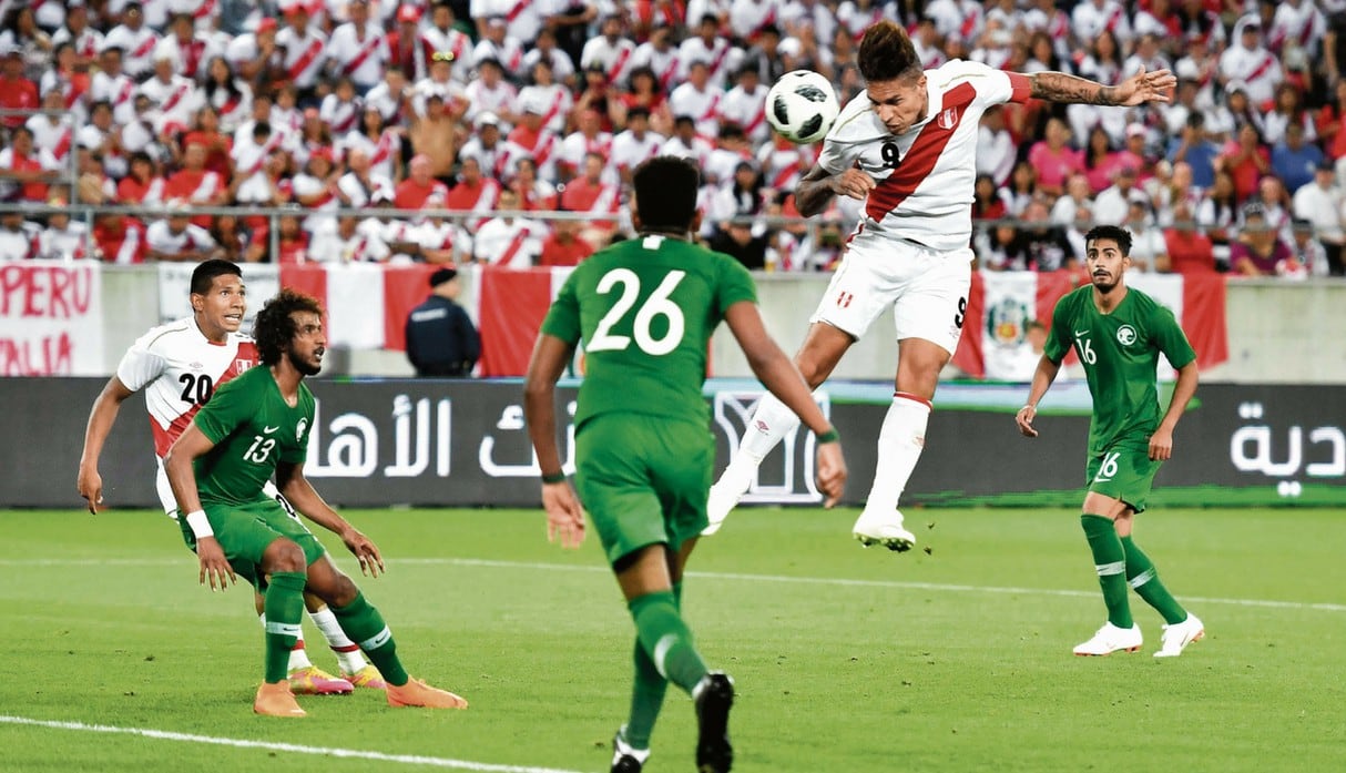 Paolo Guerrero marcó dos goles ante Arabia Saudita.
