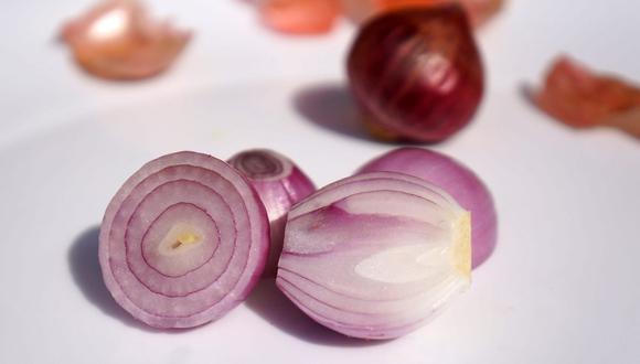 Aprende a guardar correctamente tus cebollas en la nevera siguiendo estos trucos caseros. (Foto: Pixabay)