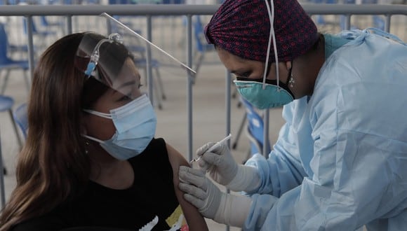 Continúa vacunación de de segundas dosis en Lima, Callao y otras regiones. Foto: GEC