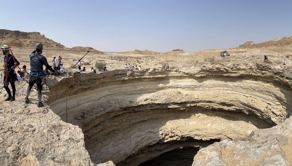 Se transmitieron leyendas acerca del "pozo del infierno" durante generaciones porque afirmaban la presencia de espíritus malignos conocidos como "djinns" en el interior del lugar. (Foto: Equipo de exploración de la cueva de Omán / AFP)