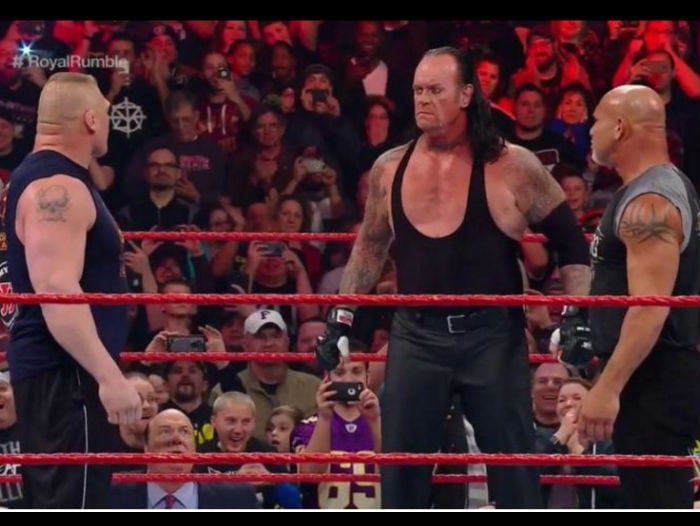 The Undertaker, Goldberg y Brock Lesnar pisarán el mismo ring en Royal Rumble. (Captura WWE)