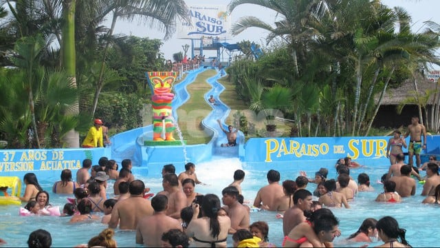 ‘Paraíso del sur’ es considerado el ‘Primer Parque acuático’ que se hizo en Perú. Muchos disfrutan con sus toboganes y piscinas para todas las edades. (FOTOS Y VIDEO: Isabel Medina)