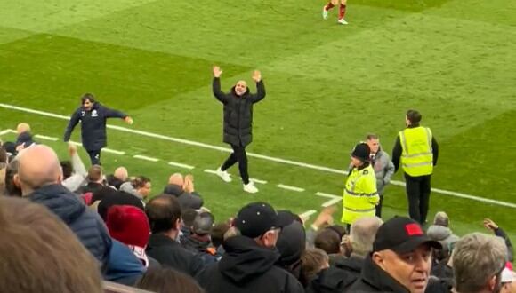 Pep Guardiola protagonizó un fuerte cruce con los hinchas de Liverpool. (Foto: Captura)