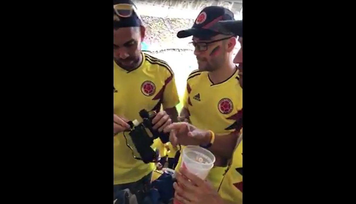Hinchas colombianos en Rusia 2018 revelan polémica manera de burlar la seguridad en estadio