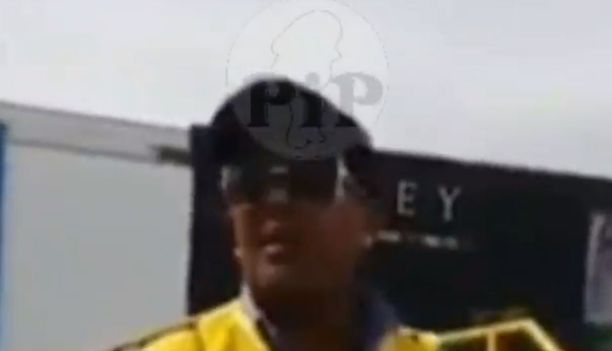 Indignación por inspectora de la Municipalidad de Lima que profiere insulto racista hacia conductor. Foto: Captura de pantalla de video de Policía Imparcial Perú