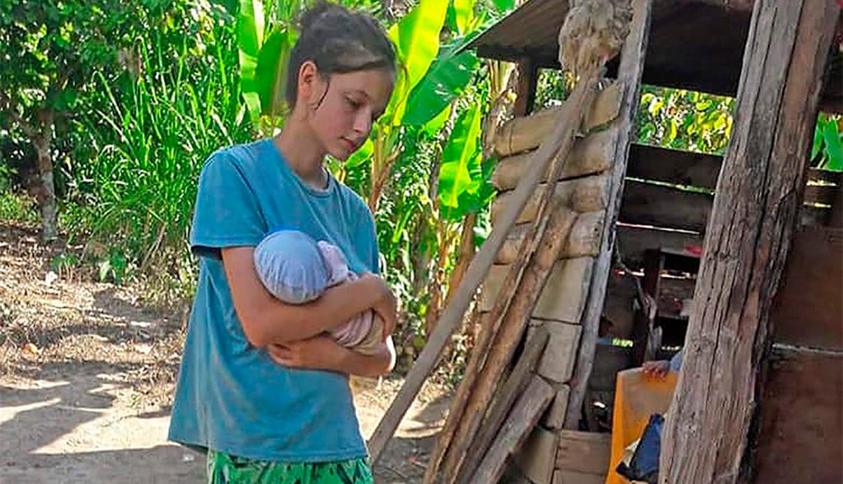 Patricia Aguilar fue hallada con una bebé de un mes que se presume es la hija que ha tenido con el peruano Félix Manrique. (Foto: EFE)