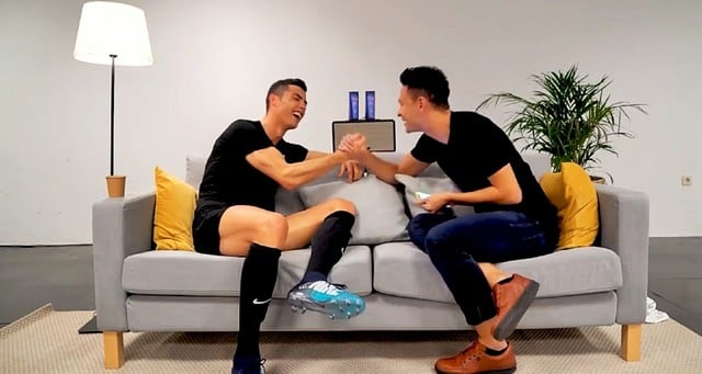 Cristiano Ronaldo se confesó para conocido yuotuber en la comodidad de su casa