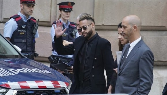 Neymar viajó hasta Barcelona para continuar con el juicio. (Foto: AFP)