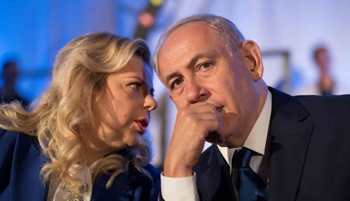 Primer ministro Israelí, Benjamin Netanyahu, junto a su esposa, Sara Netanyahu. (Foto: EFE)
