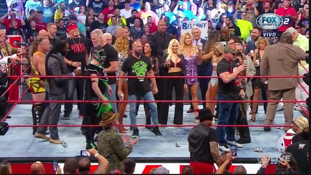 Las más grandes leyendas de WWE se reunieron en una edición especial de Monday NIght RAW. (Captura Fox Action)