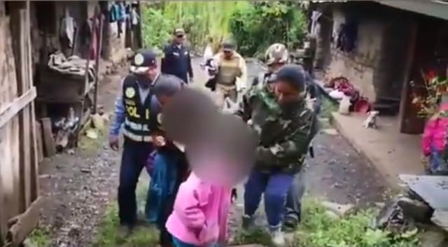 Agentes PNP rescatan a tres hermanos amarrados a sogas y abandonados en vivienda (Captura: Video Mininter)