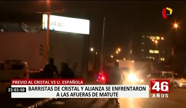Nuevamente la violencia cerca de un escenario deportivo. (Captura Panamericana TV)