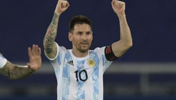 Lionel Messi dio la asistencia para el gol de la victoria de Argentina sobre Uruguay. (Foto: AFP)