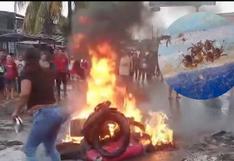Iquitos: Padres de familia protestan hasta con quema de llantas por invasión de garrapatas en colegio | VIDEO