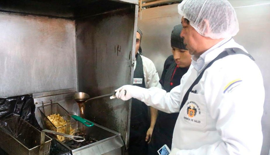 En los restaurantes clausurados se encontró roedores en el interior de sus cocinas, utensilios sucios y alimentos en descomposición. (Foto: Municipalidad de Lima)