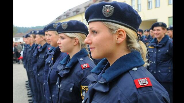 Ellas son consideradas las policías más guapas de Austria. Listas para cualquier emergencia. (Foto: polizei.gv.at)