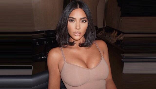 Kim Kardashian asegura que solo tuvo “intenciones inocentes” al registrar sus fajas con la marca Kimono. (Foto: @kimkardashian)