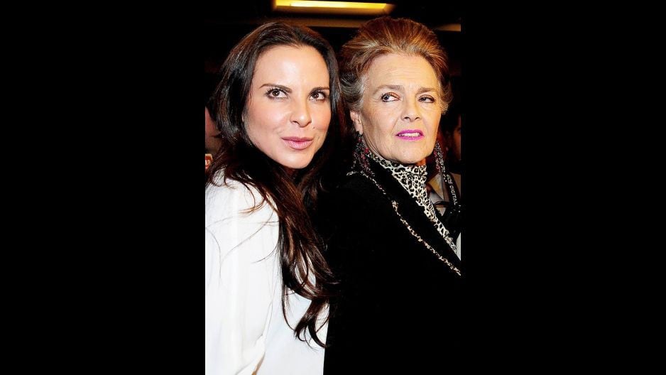 Kate del Castillo junto a su mami, Kate Trillo Graham. (Agencia México)