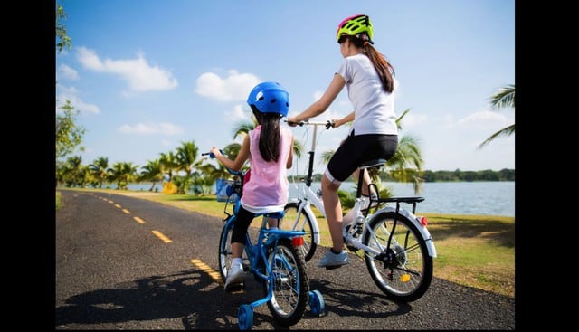 Manejar bicicleta refuerza tus defensas, cuida tu corazón y mejora tu estado de ánimo.