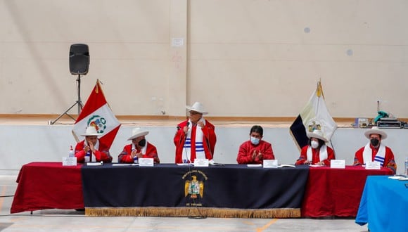 Premier Aníbal Torres participó de la reinstalación de una mesa de diálogo en la provincia de Espinar. (Foto: PCM)