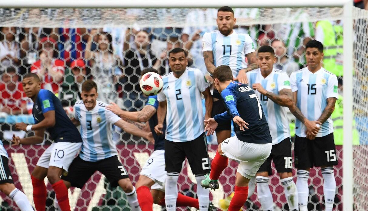 Argentina vs Francia: Antoine Griezamann reventó el travesaño y los 'albicelestes' se salvaron de milagro [VIDEO]