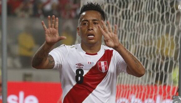 Christian Cueva puso el 1-0 a favor de Perú ante Paraguay