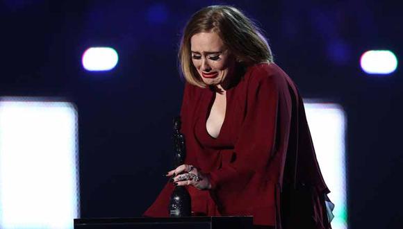Adele rompe en llanto en presentación en vivo. (Foto: JUSTIN TALLIS)