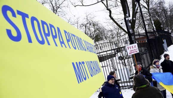 Las sanciones aprobadas por la UE incluyen la prohibición de que altos cargos rusos viajen a territorio europeo. (Foto: EFE)