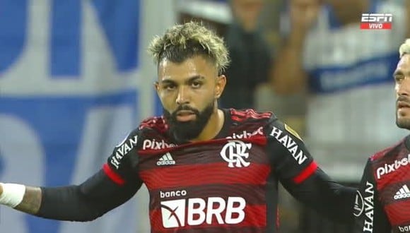 Gol de Gabriel Barbosa para el 2-1 de Flamengo vs. Universidad Católica. (Captura: ESPN)