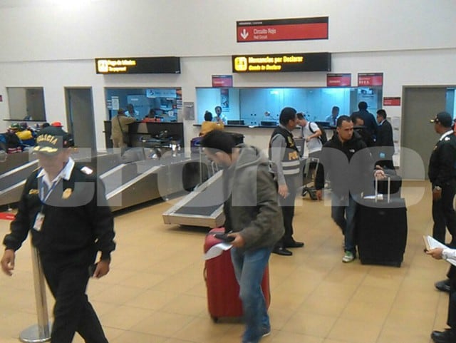 Caen clonadores de tarjetas venezolanos en el aeropuerto Jorge Chávez