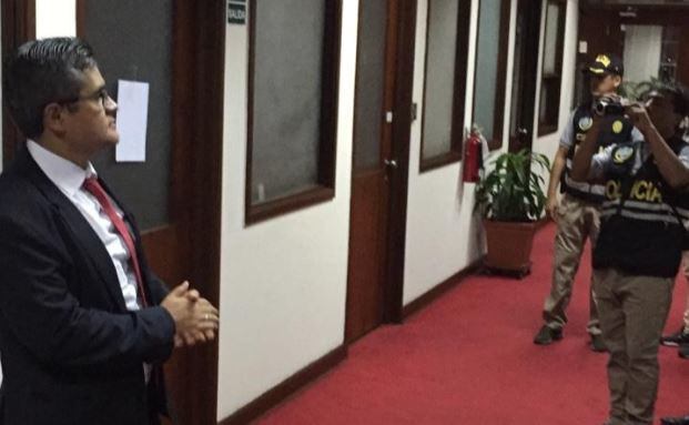 Juan Manuel Duarte Castro, cuya oficina está siendo allanada, se desempeña como coordinador parlamentario del Ministerio Público. (Foto: Difusión)